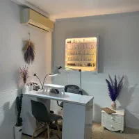 میز ناخن و استند لاک