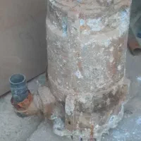پمپ کفکش تکفاز  ویک عددسمپاش در حد نو