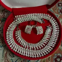 سرویس کامل  گردنبند قدیمی زیبا و سنگین