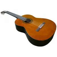 گیتار یاماها C40