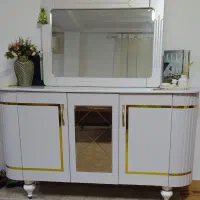 کنسول و آینه