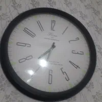 ساعت شب نما دار