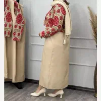 پیراهن یلدایی|لباس|اصفهان, شیخ اشراق|دیوار