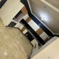 ۱۳۰ متر بسیار تمیز ۶۰۰ رهن