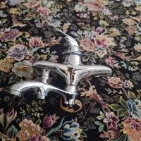 شیر حمام و شیر سرویس بهداشتی