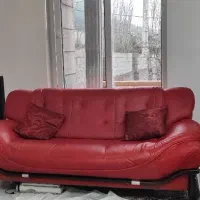 وسایل خانه مبل و میز تلویزیون و موکت و پرده و...