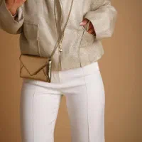 استخدام در کارگاه خیاطی