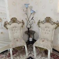 دو عدد صندلی سلطنتی وآباژور