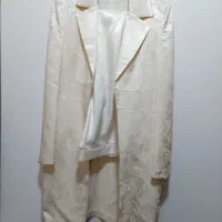 کت و شلوار  شیری رنگ