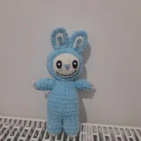 عروسک بافتنی لبوبو