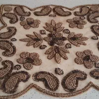 رومیزی منجق دوزی