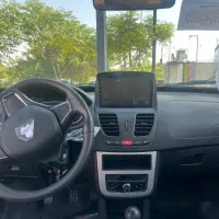 کوئیک RS با مانیتور و دوربین دنده عقب مدل ۴۰۴و ۴۰۳|خودرو سواری و وانت|شیراز, شهرک بزین|دیوار