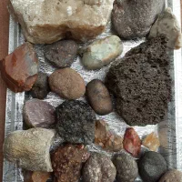 سنگ و عقیق فروشی|کلکسیون اشیاء عتیقه|کوراییم, |دیوار