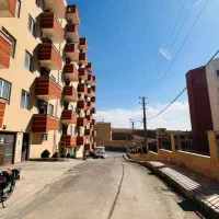 آپارتمان نوساز ۸۰ متر ویو دار