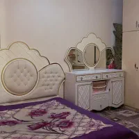 پرده فرش تخت خواب
