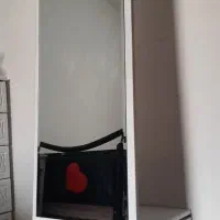 اینه ایستاده کشودار