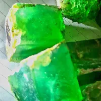 سنگ زمردپنج شیردرشت