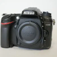 دوربین نیکون D7200