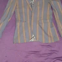 کاپشن و کت و لباس|لباس|پرند, فاز ۲|دیوار