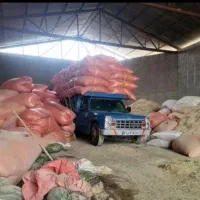 کاه خرمنکوب زده تمیز تراکتوری و نرم