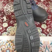 کفش ایمنی|کیف، کفش، کمربند|شادیان, |دیوار