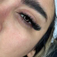 اکستنشن مژه کاشت موقت لیفت ابرو ومژه و تتوی بدن