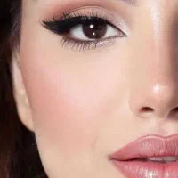 کلاس های آموزشی در کلیه رشته های زیبایی خانوم ها