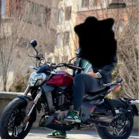 موتور وی ۲۵۰ زونتس قرمز