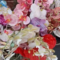 انواع گل مصنوئی باکس سبددسته گل شاخه ای قیمت مناسب