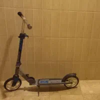 اسکوتر خارجی کم استفاده شده و خوش رنگ