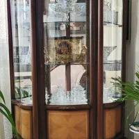 ویترین چوب گردو شیک