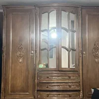 کمد سه تکه چوبی و میز آرایش چوبی