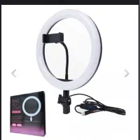 دو عدد رینگ لایت ۱۰ واتی همراه سه پایه