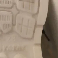 کفش اسپرت سایز ۲۸|کفش و لباس بچه|جهرم, |دیوار