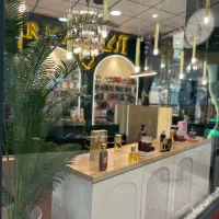 فرشنده عطرو و ادکلن