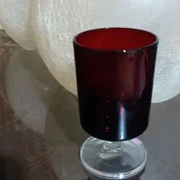 گیلاس یاقوتی قدیمی|ظروف سرو و پذیرایی|امیدیه, |دیوار