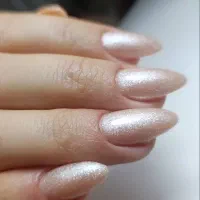 کاشت و ژلیش ناخن