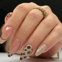 خدمات ناخن تخفیف یلدایی کاشت اولیه ۳۰۰|خدمات آرایشگری و زیبایی|اصفهان, باب الدشت|دیوار