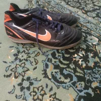 کفش سالن وکفش چمن|تجهیزات ورزشی|فسا, |دیوار