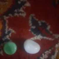 یک عدد سنگ گوهر شب چراغ ویک عدد سنگ الماسفید اسیاب|کلکسیون اشیاء عتیقه|آبادان, |دیوار