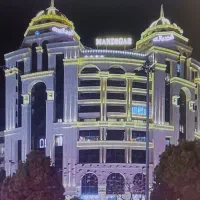 فروشنده خوراکی خارجی