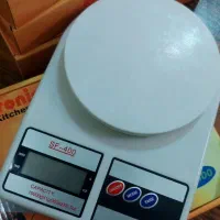 ترازوی گرمی دیجیتال و ترازوی آشپزخانه و فروشگاه