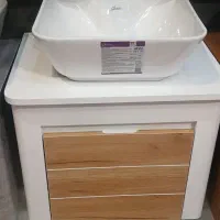 روشویی سفید و طرح چوب