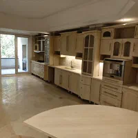 ۳۳۰متر کم واحد سالن و‌نشیمن مجزا