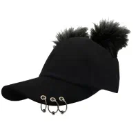 کلاه کپ ، کلاه تابستونی ، کلاه نقاب دار|لباس|قم, دروازه چوبی|دیوار