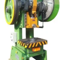 خدمات پرس ضربه ای و قالبسازی