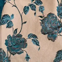 پرده مخمل وخوش رنگ