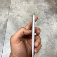 iphone se 2020  64Gb|موبایل|تهران, شیخ هادی|دیوار