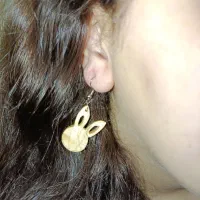 گوشواره چوبی