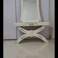 میز کنسول و آینه چوبی